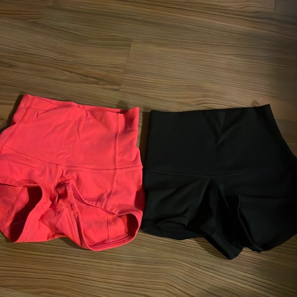 Lululemon shorts - Picture 1 of 2